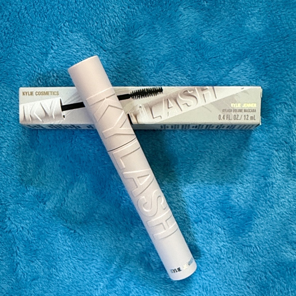 Kylie Kylash Volume Mascara - Black